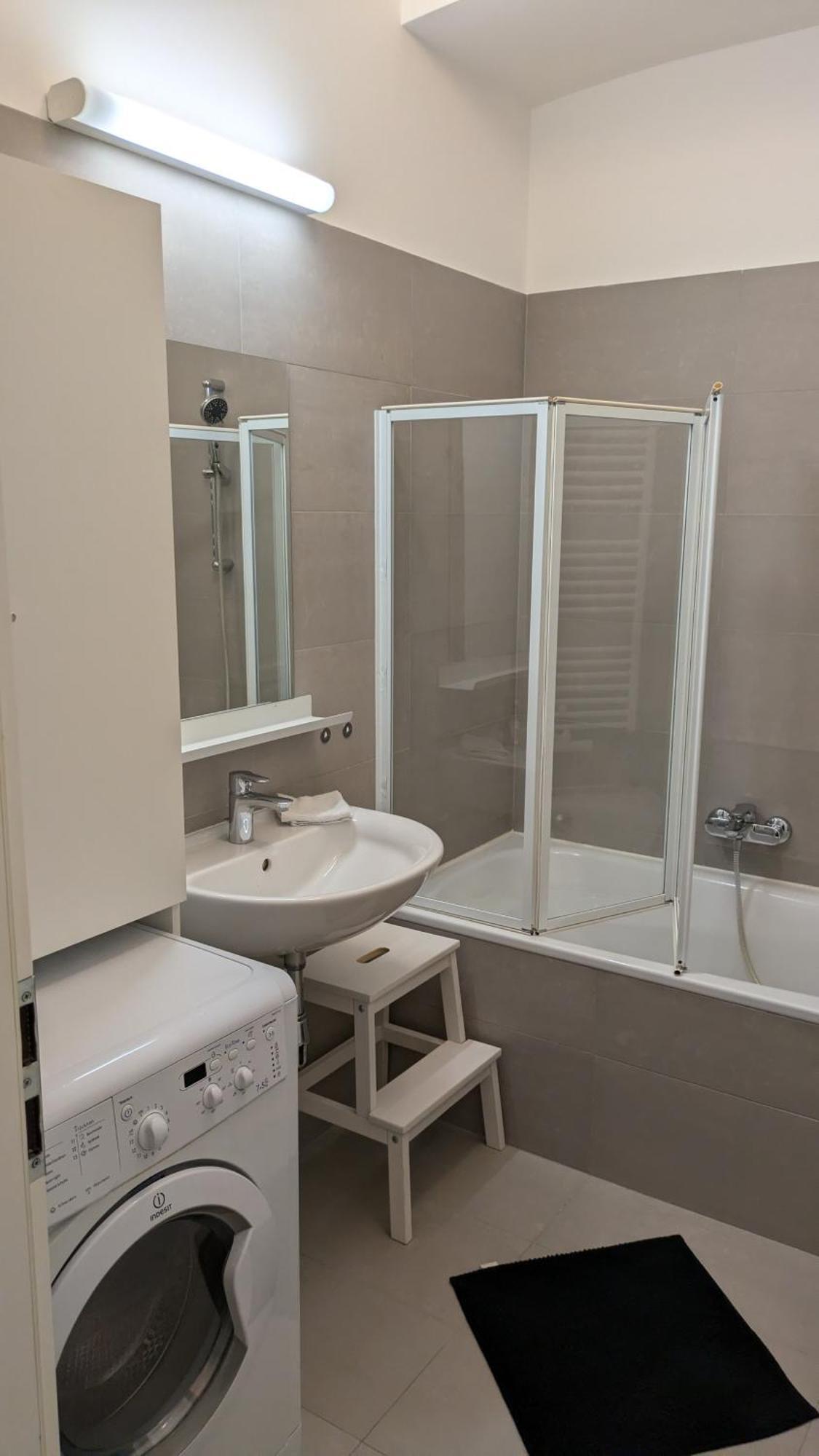 Design Place 1030 Виена Екстериор снимка
